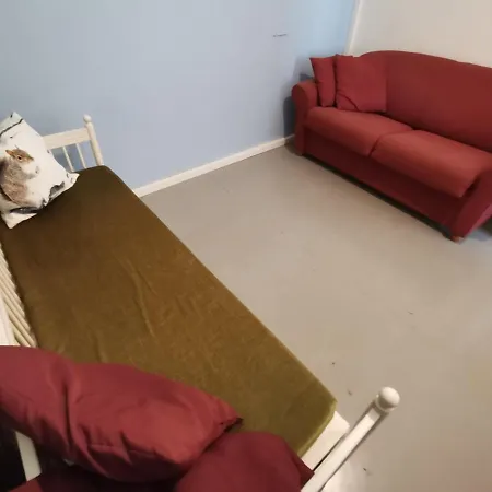 Captivating 4-bed In Saunafacility דירה *