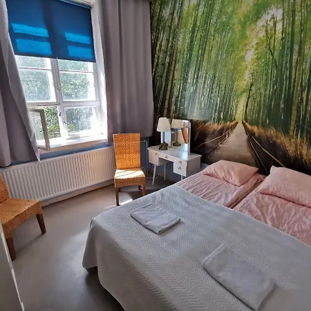 Captivating 4-bed In Saunafacility דירה *