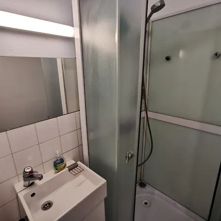 Captivating 4-bed In Saunafacility Apartment